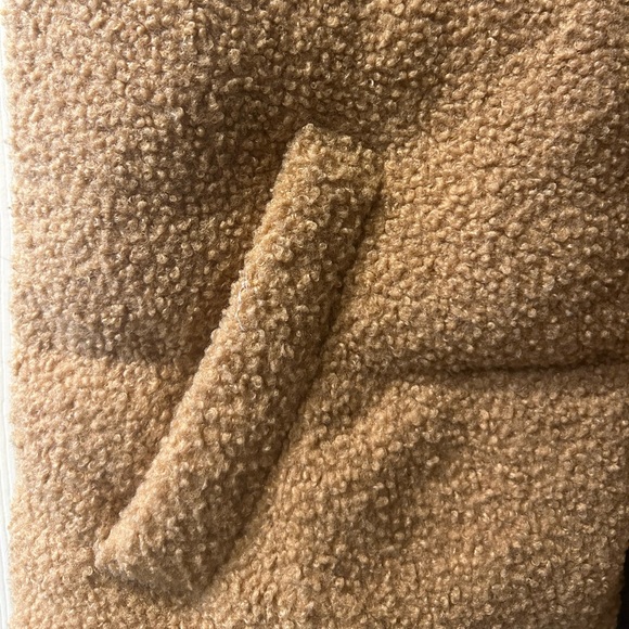 Black and Tan Puffer Vest - Picture 4 of 5